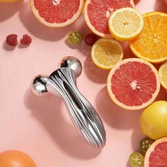 ReFa CARAT ✦ Platinum Roller ✦ Waterproof Face & Body Tool w/ Solar Microcurrent - Picture 4 of 16